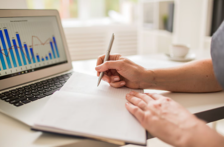 Consultoria Empresarial: Impulsionando a Performance e a Sustentabilidade do seu Negócio Online